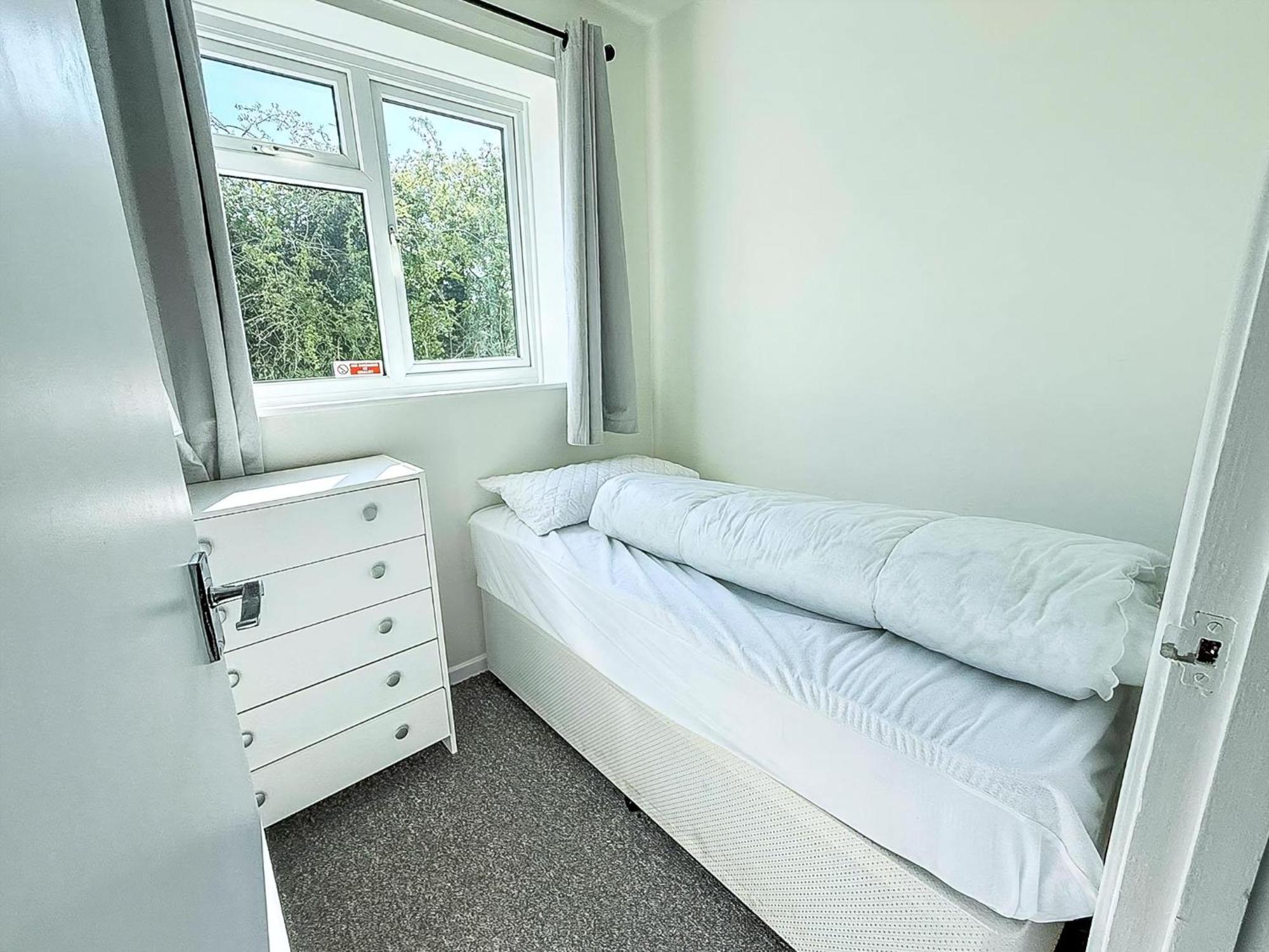 Lovely 5 Berth Chalet In The Coastal Village Of Hemsby Ref 18164B Екстериор снимка